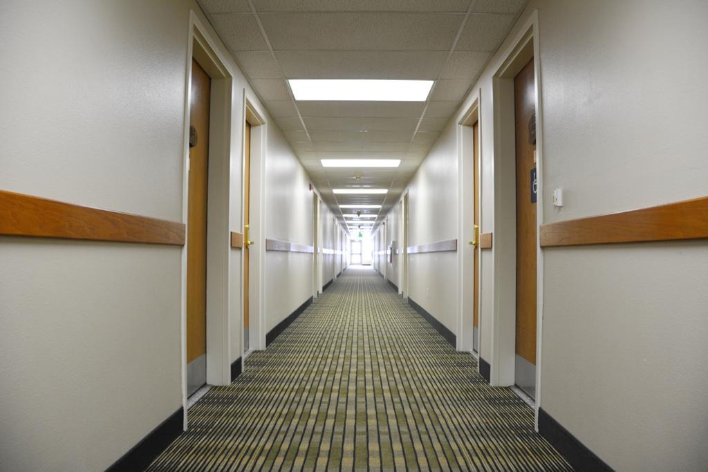 Cedars Inn Wenatchee Ngoại thất bức ảnh