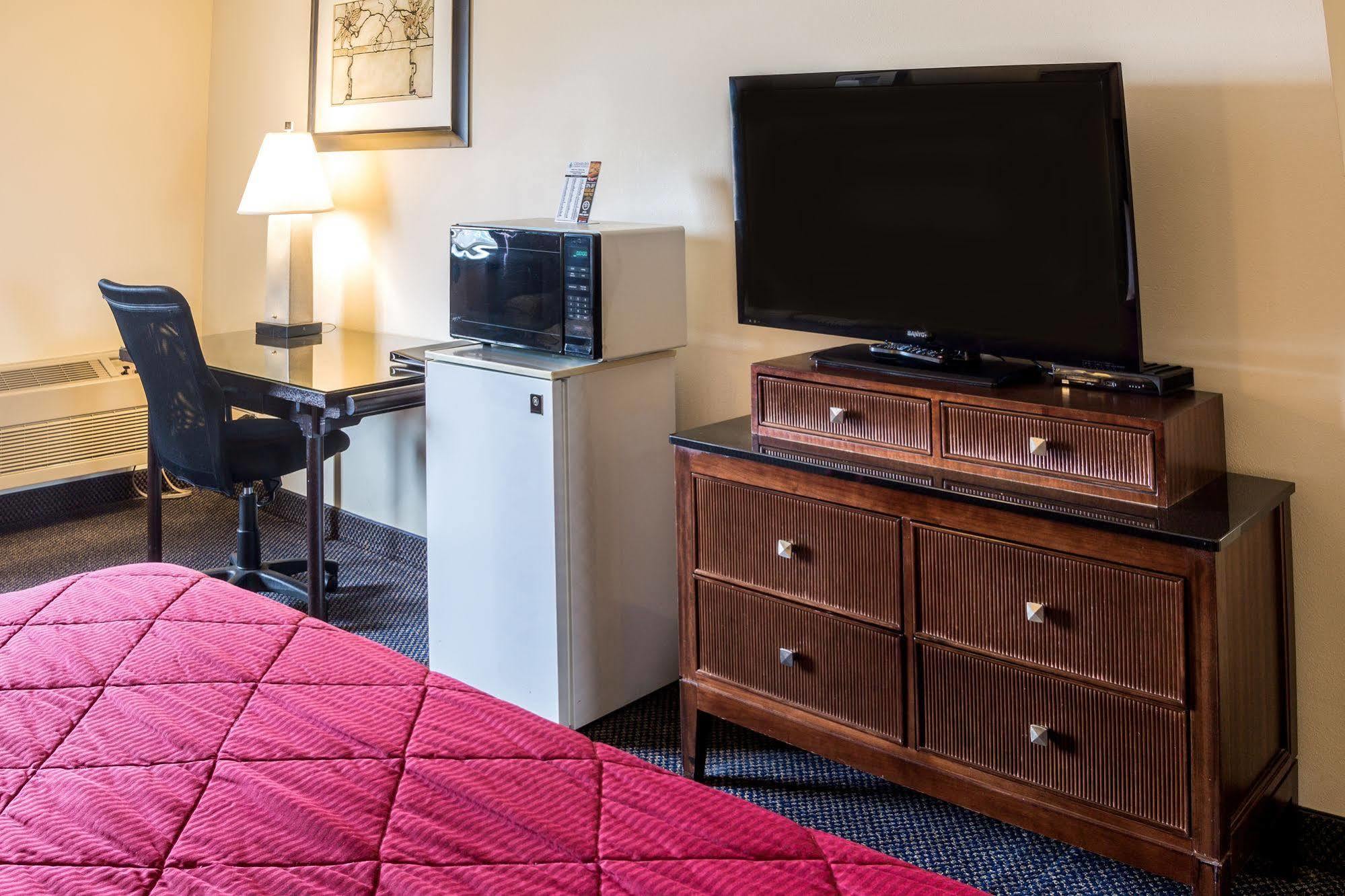 Cedars Inn Wenatchee Ngoại thất bức ảnh
